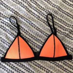 Triangl bikini top